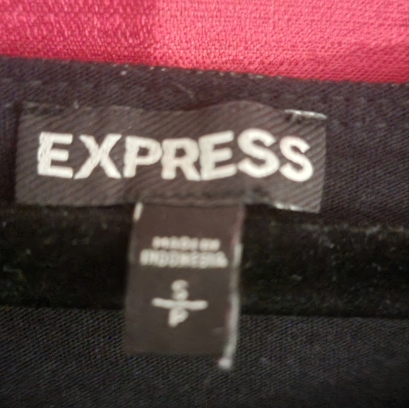 Express blouse in black. Size small. - Picture 3 of 4